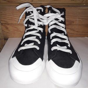 Levis SZ 7.5 Black White Platform Hi Top Lace Up Canvas Sneakers Tennis Shoes